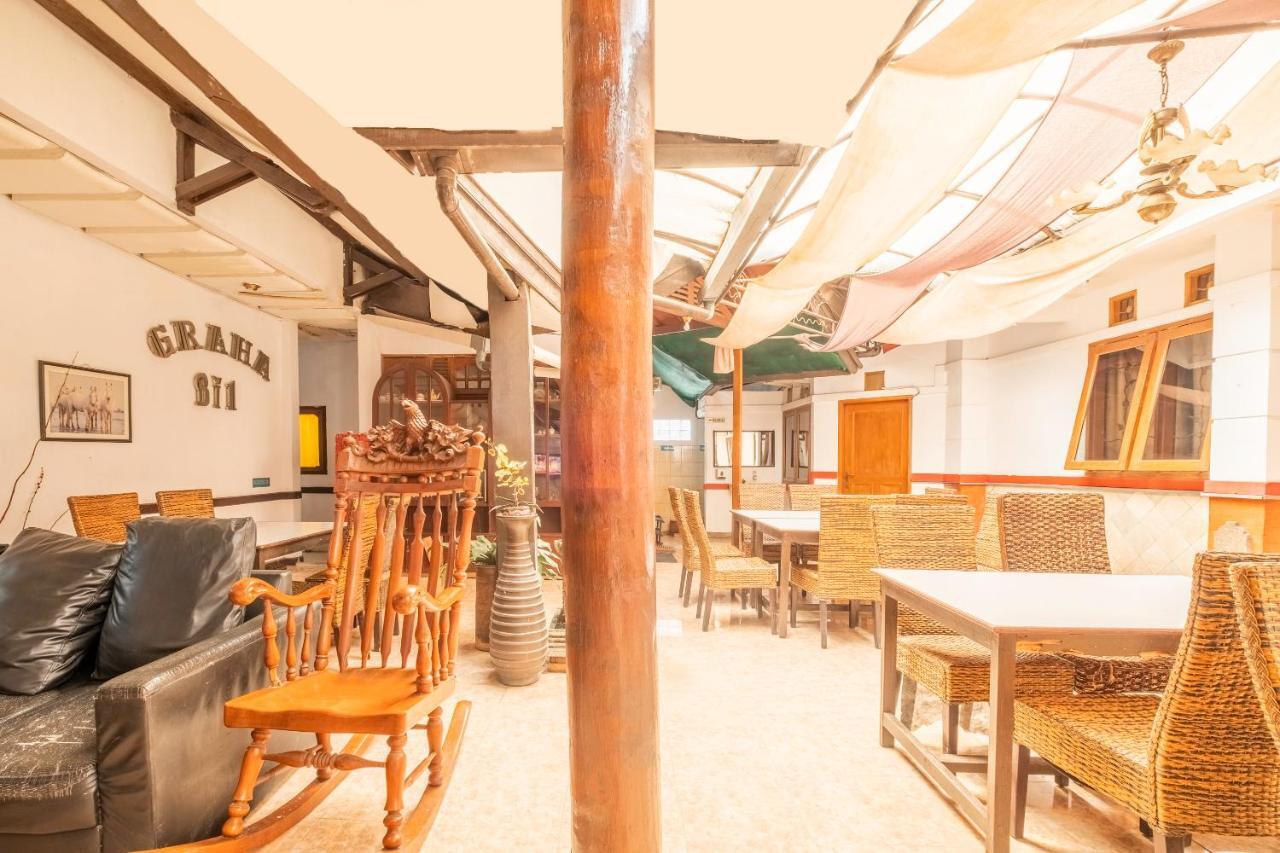 Oyo 1945 Hotel Bali Indah Bandung Luaran gambar