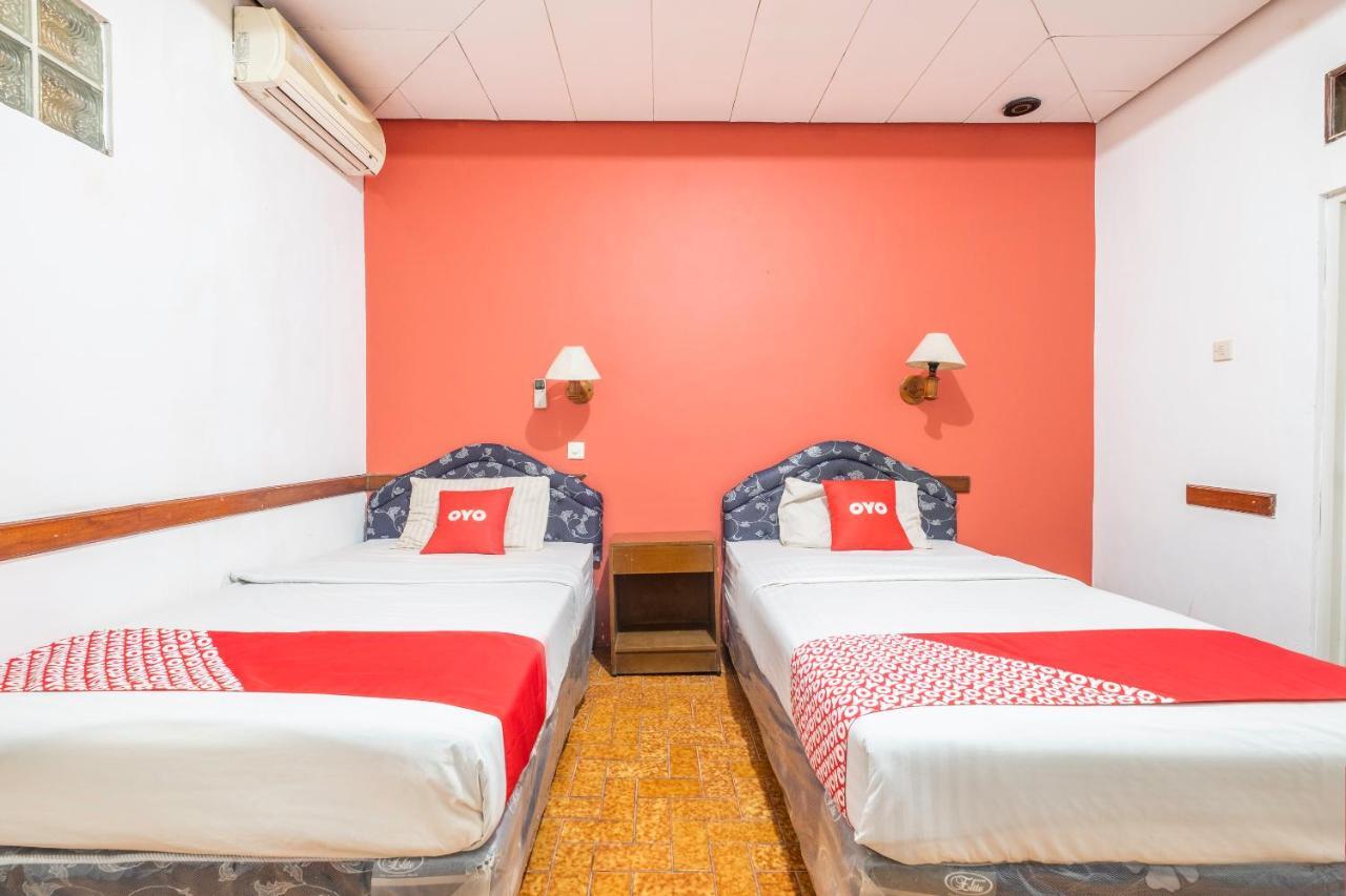 Oyo 1945 Hotel Bali Indah Bandung Luaran gambar