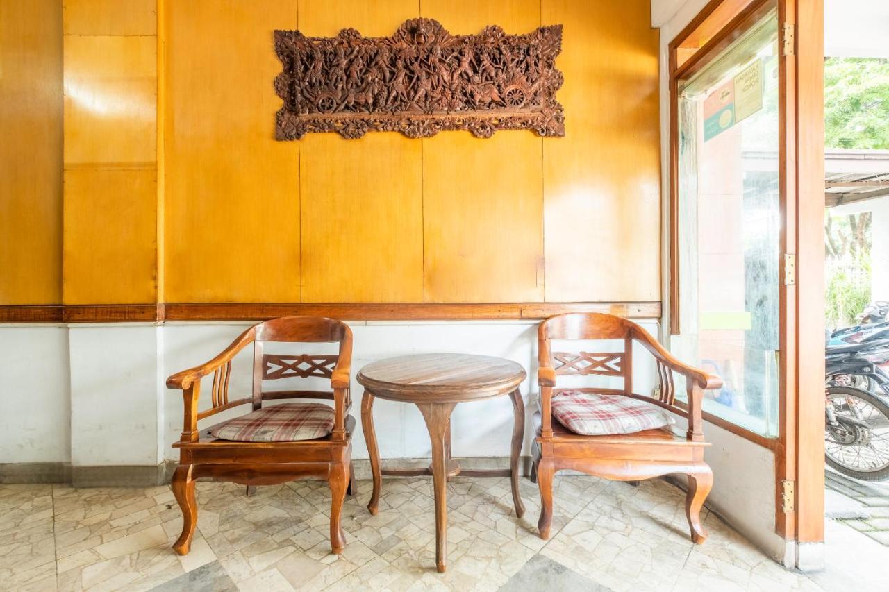Oyo 1945 Hotel Bali Indah Bandung Luaran gambar